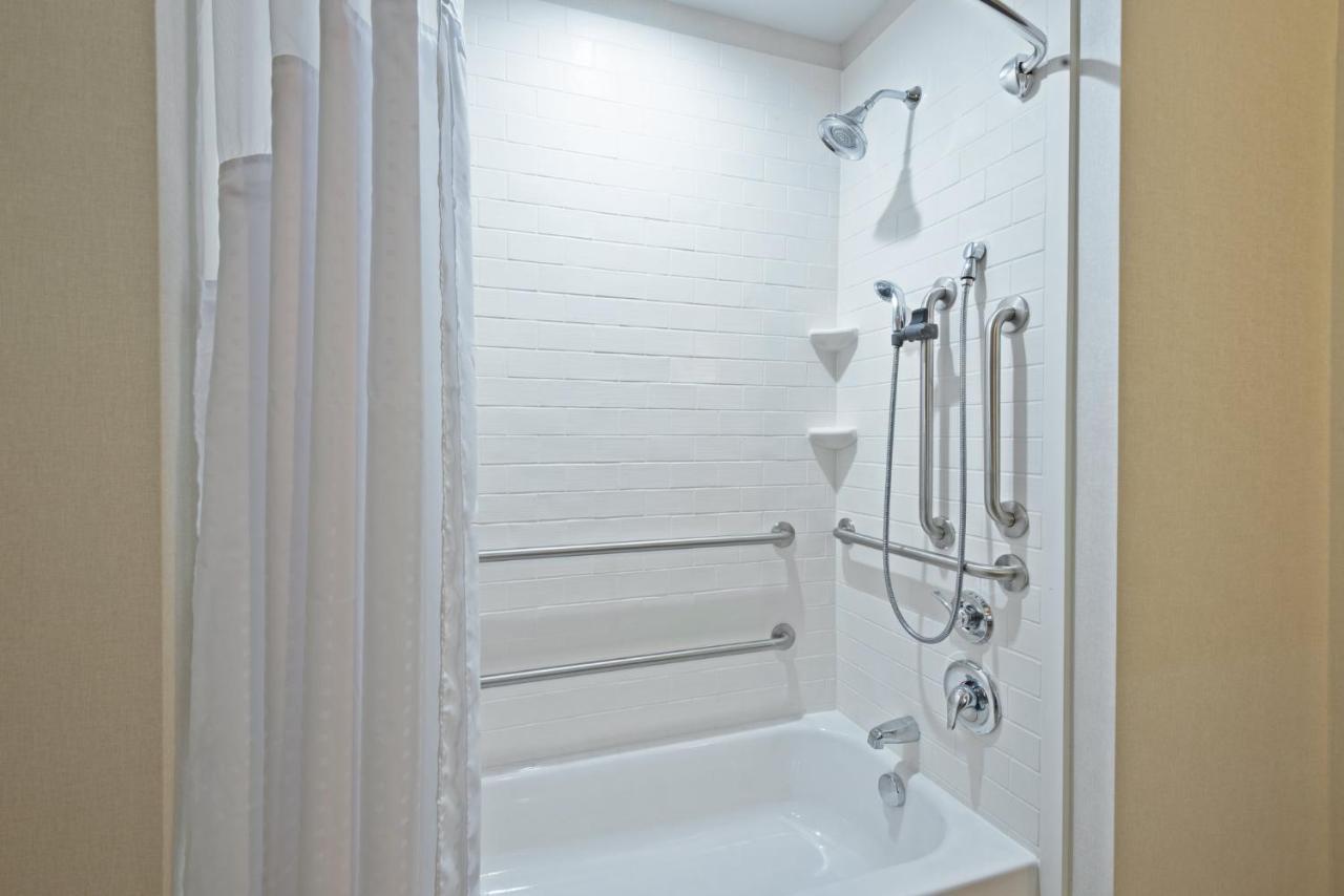 Holiday Inn Express & Suites New Cumberland By Ihg Zewnętrze zdjęcie